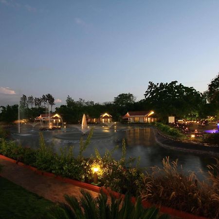 Silent Shores Resort & Spa Mysore Exterior foto