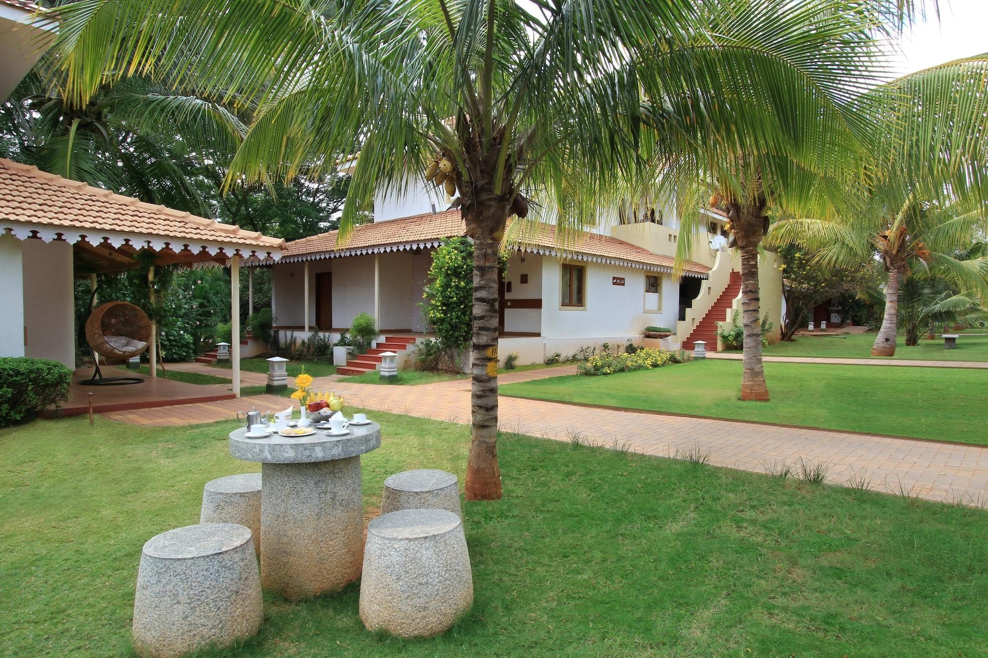 Silent Shores Resort & Spa Mysore Exterior foto