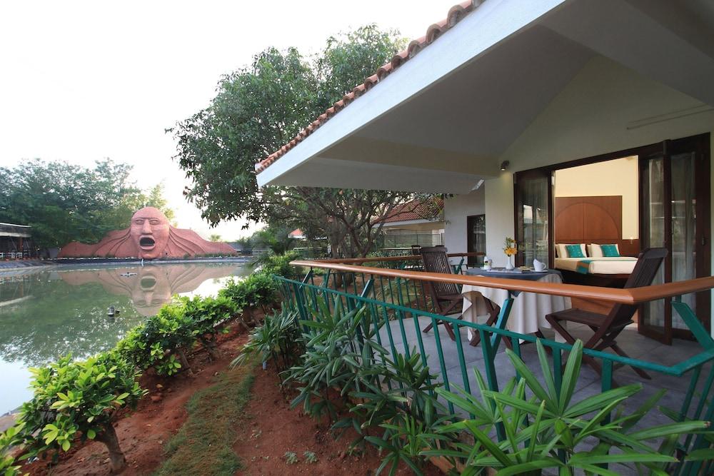 Silent Shores Resort & Spa Mysore Exterior foto