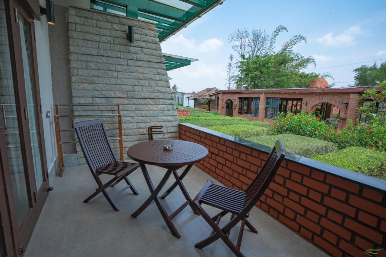 Silent Shores Resort & Spa Mysore Exterior foto