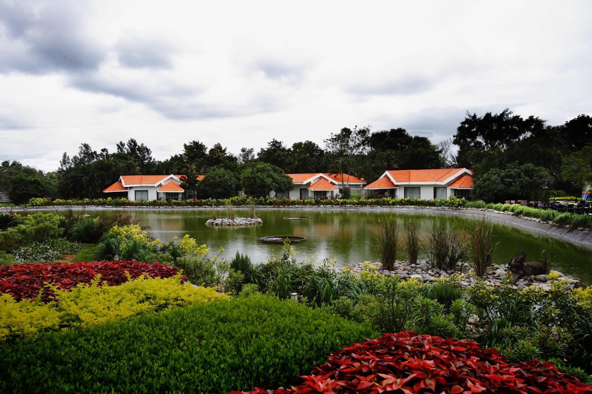 Silent Shores Resort & Spa Mysore Exterior foto