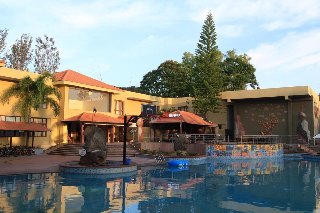 Silent Shores Resort & Spa Mysore Exterior foto