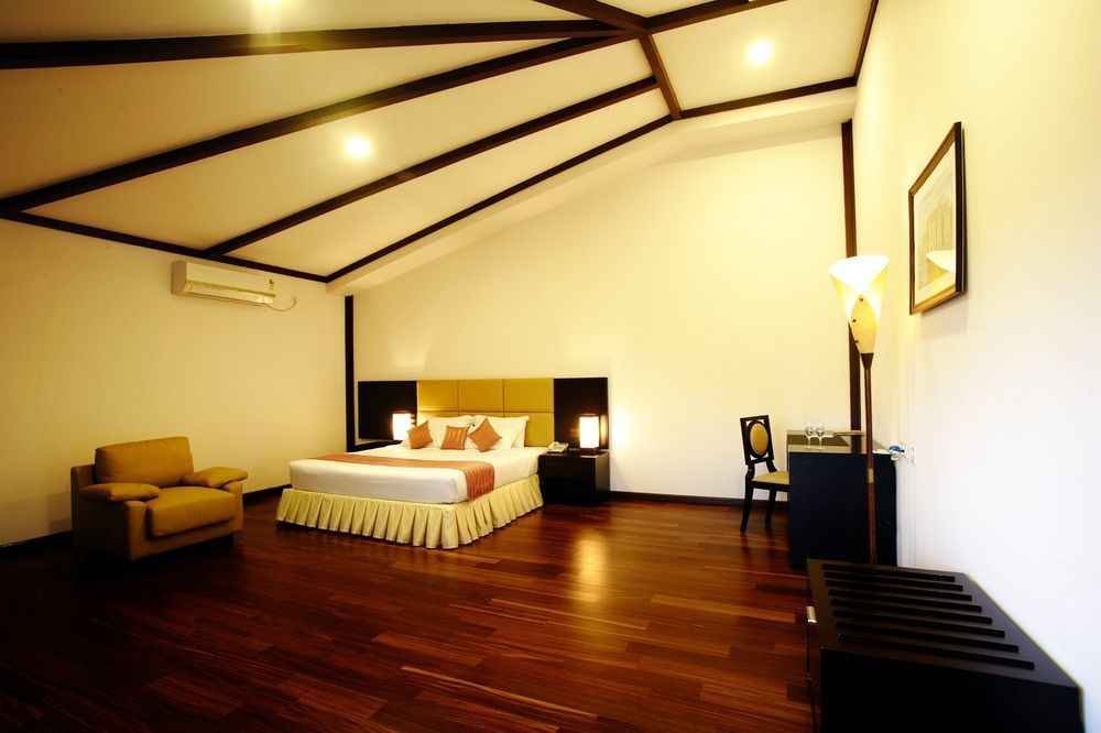 Silent Shores Resort & Spa Mysore Exterior foto